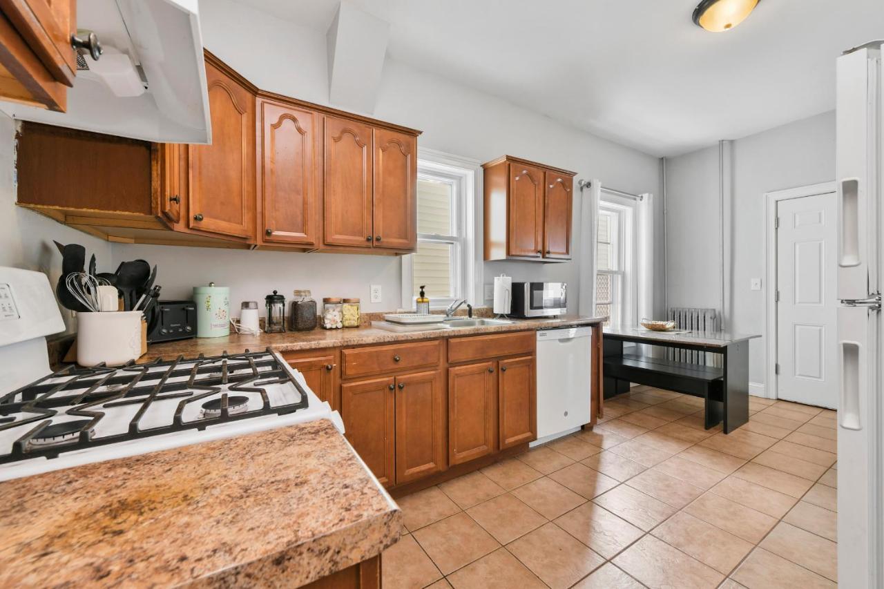 The Maverick - Luxurious Apartment - Free Parking - 2 Miles From Boston Logan Airport Chelsea Exteriör bild
